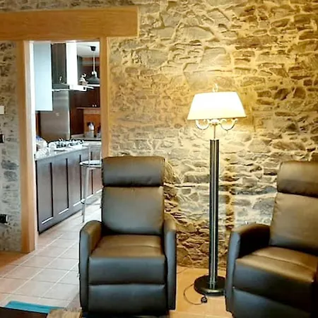 Villa Spacious Villa With Pool In Empalme De Vilar - 300 M², 8 Guests Vilar (Santiago)