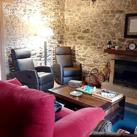 Spacious With Pool In Empalme De Vilar - 300 M², 8 Guests * Vilar (Santiago)