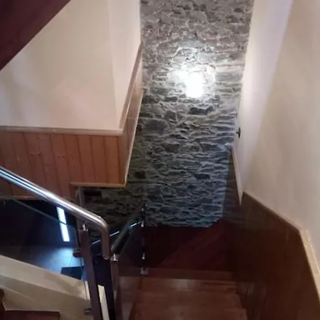 Spacious With Pool In Empalme De Vilar - 300 M², 8 Guests