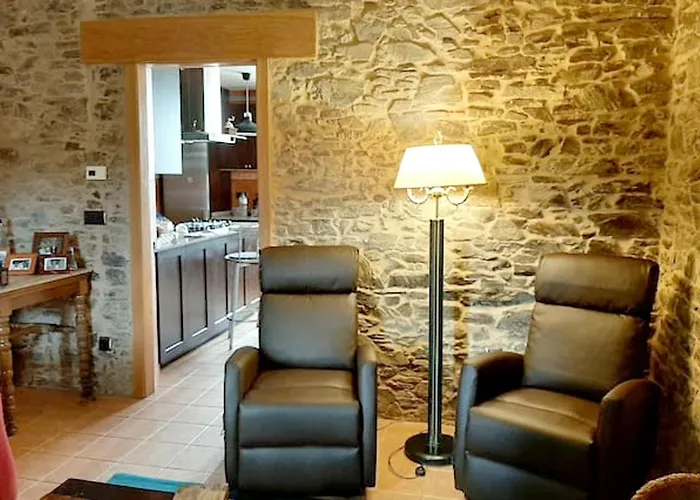 Villa Spacious Villa With Pool In Empalme De Vilar - 300 M², 8 Guests Vilar (Santiago)