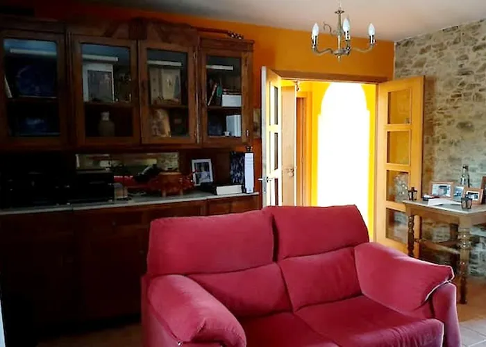 Villa Spacious Villa With Pool In Empalme De Vilar - 300 M², 8 Guests